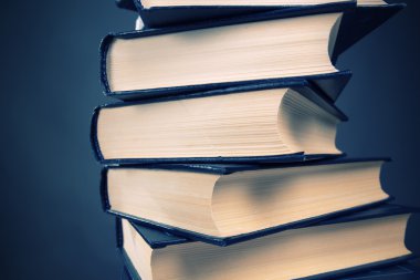 Kitap yığını