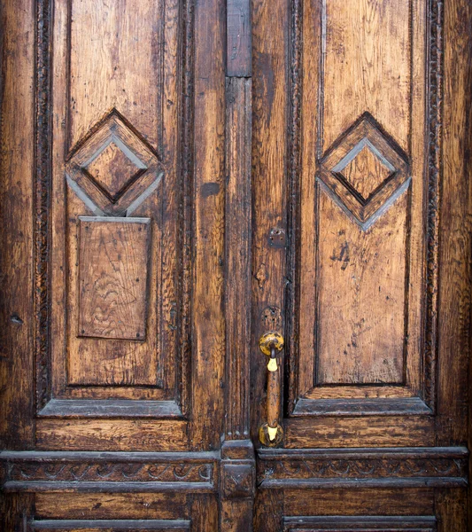 Vecchia porta in legno — Foto Stock