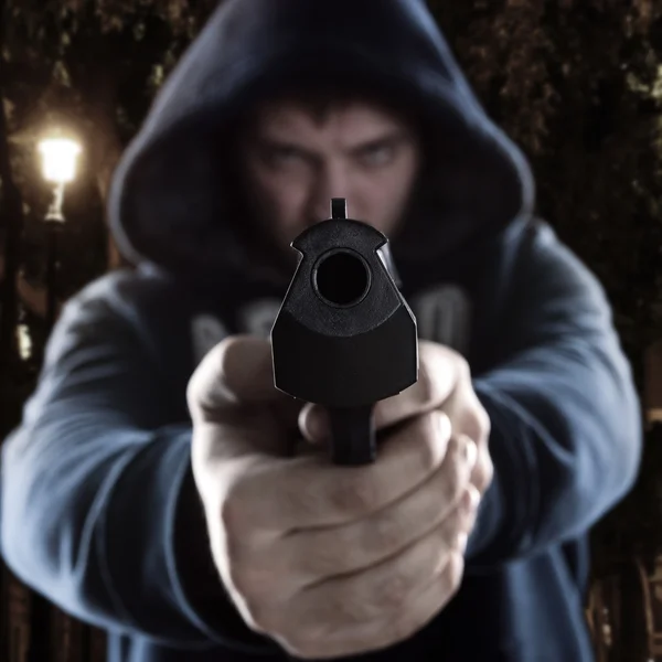 Gangster med pistol — Stockfoto