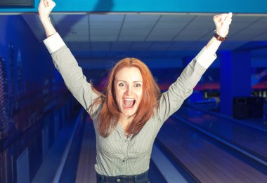 bir bowling heyecanlı kız