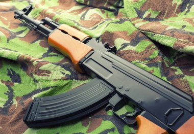 saldırı tüfeği ak-47