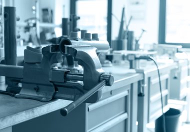 tezgah Yardımcısı