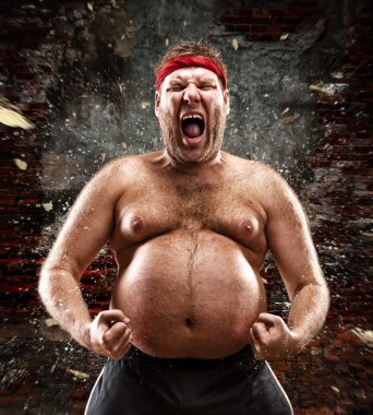 öfkeli adam çığlıklar