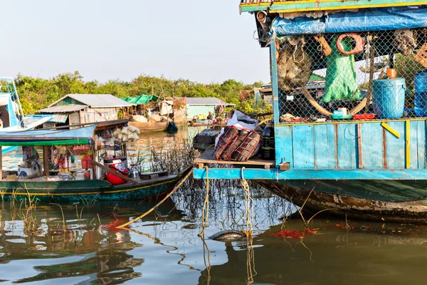 Boats on lake — Stock Photo, Image