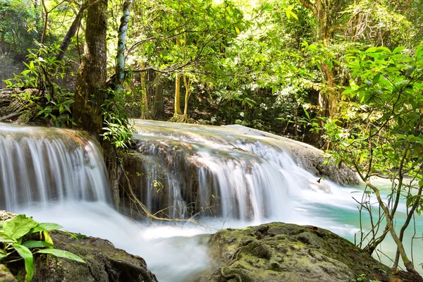 Air terjun tropis — Stok Foto