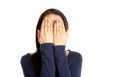 Güzel bir genç kadının portresi.