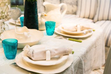 Moda tablo makara ve plakaları ile servis