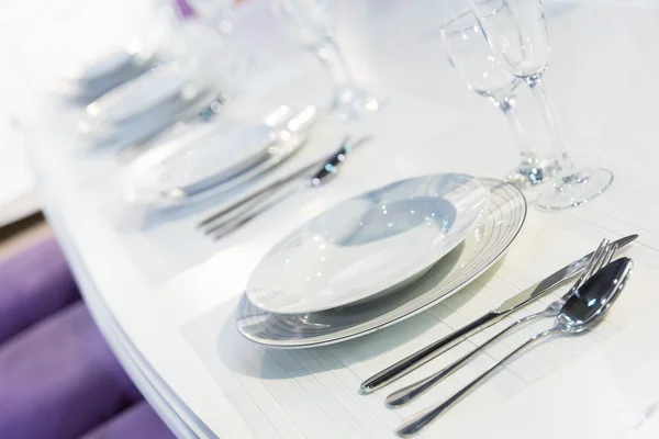 Served fashion table in white colors — Stock Photo, Image