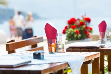 Karadağ 'da sokak kafesi