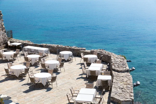 Terrassen på kusten restaurang — Stockfoto