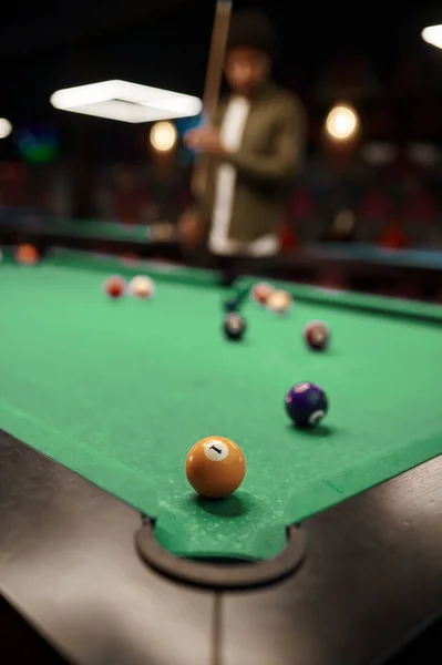 Szelektív Fókusz Biliárd Labda Első Számú Zseb Asztalon Játszik Snooker — Stock Fotó