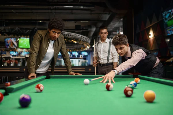 Group Happy Friends Enjoying Billiard Game Company Handsome Young Guys — Stock Photo, Image
