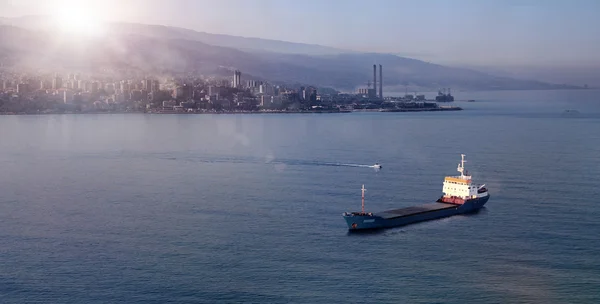 Lübnan'daki deniz manzarası gündoğumu