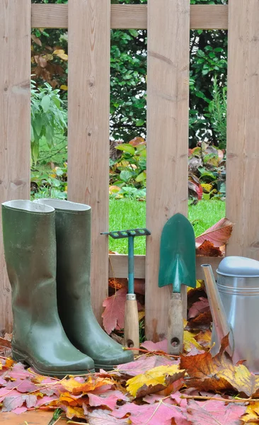 Boots and gardenings tools — Stock Photo, Image