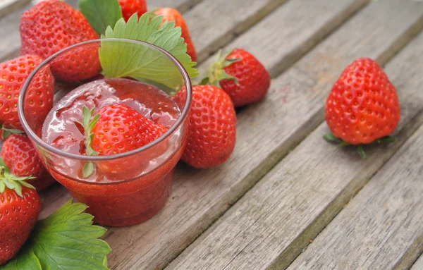 Delicious strawberries — Stock Photo, Image