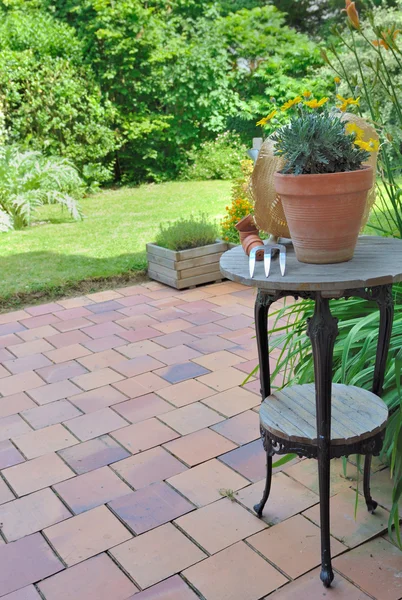 Pedestal on terrace — Stock Photo, Image