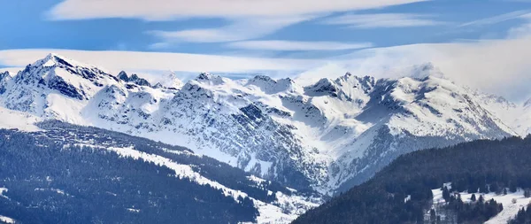 Alpejskie Pasmo Górskie Pokryte Śniegiem Savoie Francja — Zdjęcie stockowe