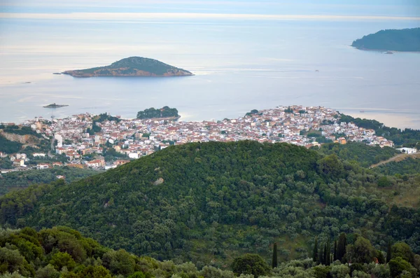 スキアトス島、ギリシャの島のパノラマの景色 — ストック写真