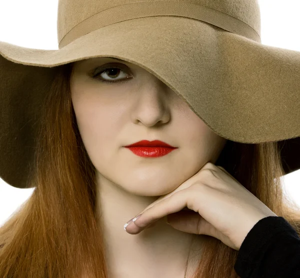 美丽的女孩在一顶帽子 — 图库照片