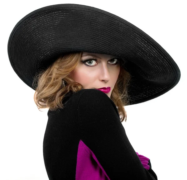 Portrait of a woman in elegant hat — Stock Photo, Image