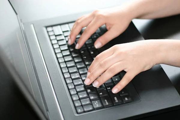 Typing hands — Stock Photo, Image