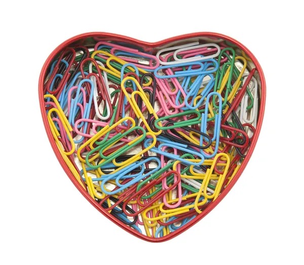 Heart made of paper clips with clipping path — Stock Photo, Image