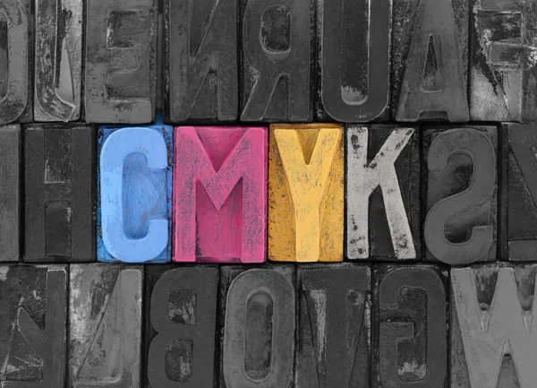 Cmyk feita a partir de blocos antigos de tipografia — Fotografia de Stock