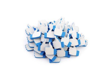 Birçok mavi, kesme yolu olan beyaz arkaplandaki başparmak yukarı simgeleri gibi. Sosyal medya kavramı