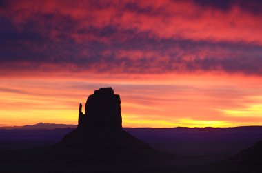 güzel Doğu mitten butte sunrise, monument valley
