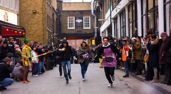 La gran carrera de panqueques de Spitafields — Foto de Stock