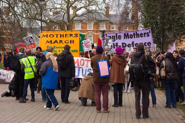 Tottenham schneidet Marsch, London. — Stockfoto