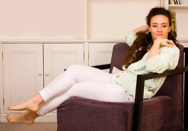 Young woman at home — Stock Photo, Image