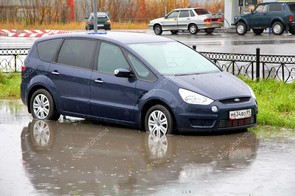Novyy Urengoy Russia September 2012 Blue Ford Focus Max City Stock Editorial Photo C Artzzz 49028907