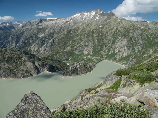 Paysage Alpin Estival Lac Grimselsee Avec Des Pics Pointus Col — Photo