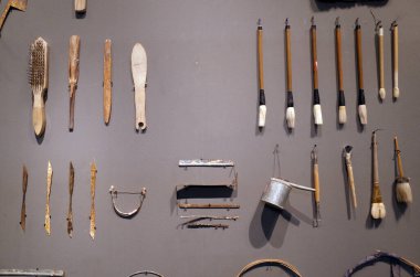 eski zamanlardan kalma araçlar