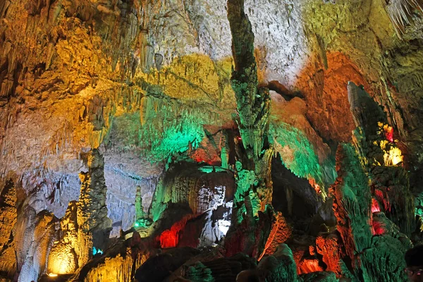 Luz Colorida Caverna Lava — Fotografia de Stock