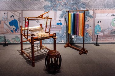 Geleneksel dikiş makinesi ve tekstil