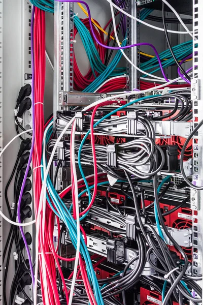 Netwerkpaneel Schakelaar Kabels Binnen Internetdatacenter — Stockfoto
