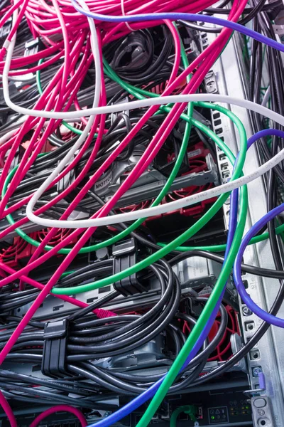 Netzwerkpanel Schalter Und Kabel Internet Rechenzentrum — Stockfoto