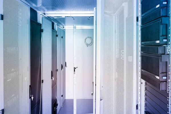 Datacenter Med Rad Serverrack — Stockfoto