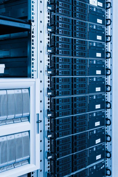 Rad Hårddiskar Som Används För Datalagring Internetdatacenter — Stockfoto