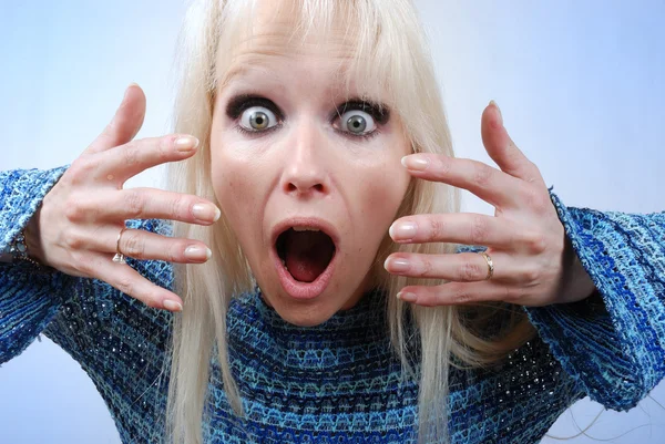 Beautiful surprised woman — Stock Photo, Image