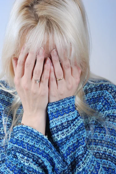 Retrato de una mujer con un problema — Foto de Stock