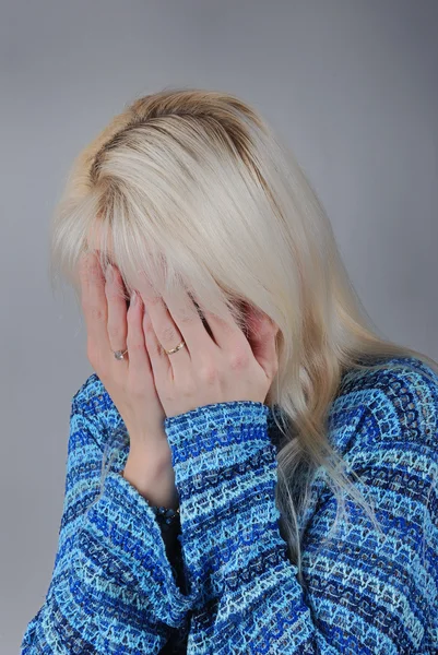 Retrato de una mujer con un problema — Foto de Stock