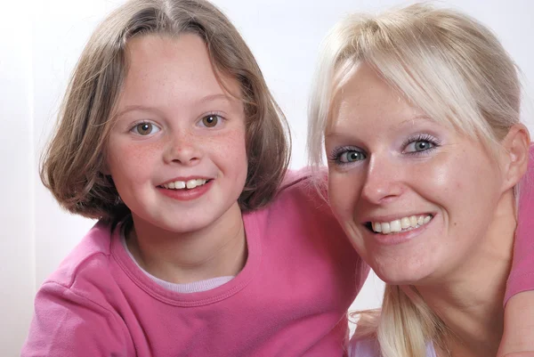 Complicity between mother and daughter — Stock Photo, Image