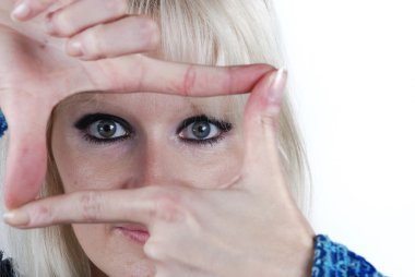 kadın el ile çerçeveleme