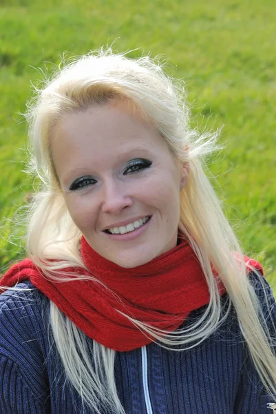 Portret van Blond Vrouw — Stockfoto