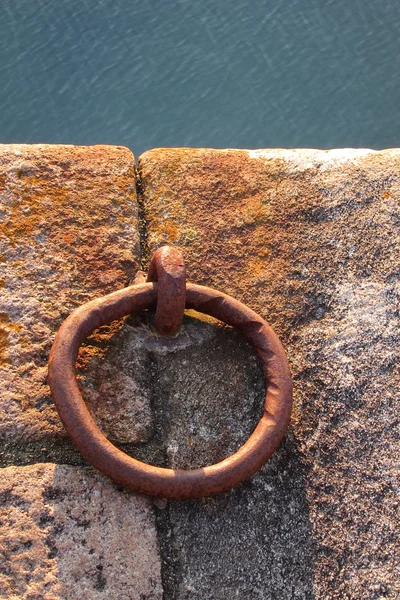 Pier mooring ring — Stock Photo, Image