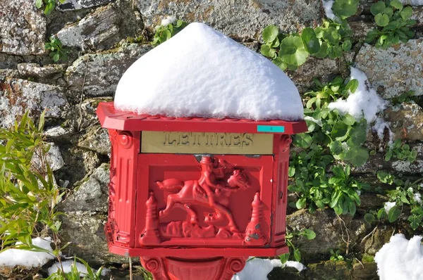 Vintage Red Mailbox Snow — Stock Photo, Image