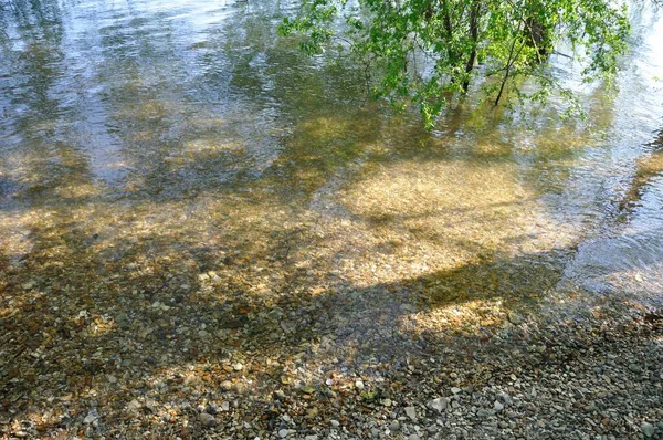 川の底の砂利 — ストック写真